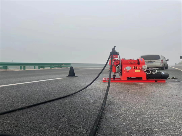 诸暨马路路基路面开裂下沉注浆加固灌浆